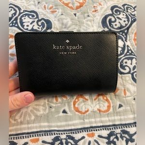 Kate Spade medium compartment bifold wallet